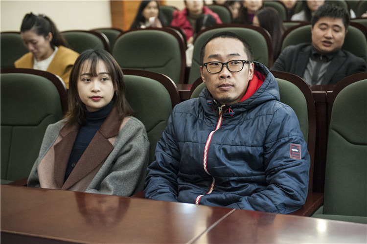20190222新入职教师 杨竞雯摄 (3).jpg