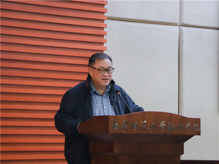 20201205 协和学院2020年发展对象培训讲座 寇伟讲师 洪惠婷摄.jpg