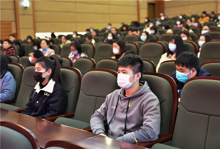 20201224福建师范大学协和学院党的十九届五中全会精神学习宣讲会 杨竞雯摄 (9).jpg