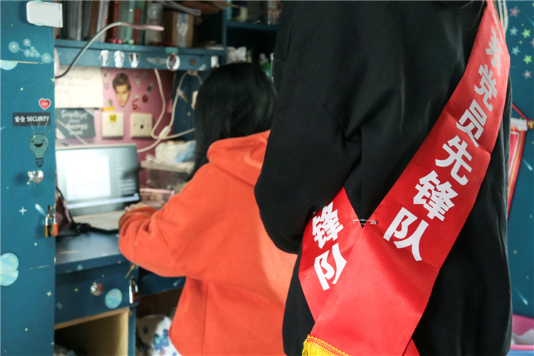 06 鲁雅怡 摄.jpg