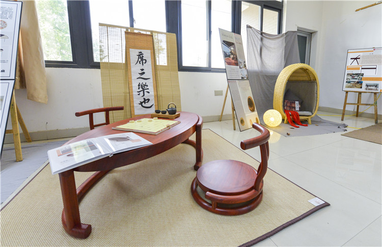 20180330文化产业系举办“振鹭于飞”2018届美术学、产品设计毕业作品展 杨竞雯 (9).JPG