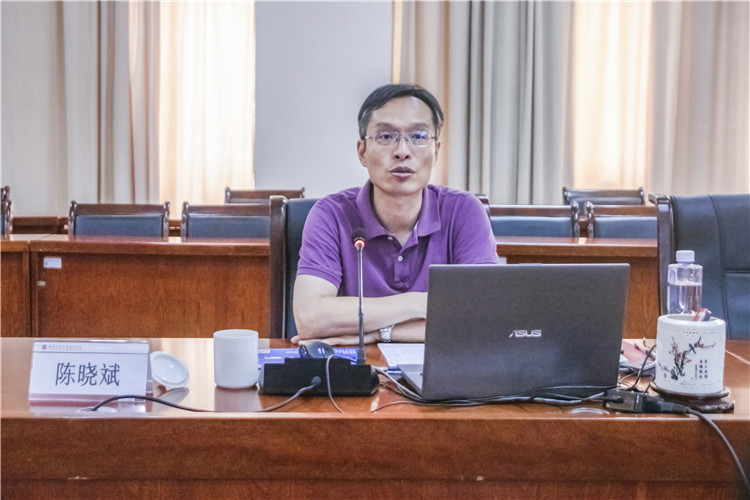 20190901协和学院2019年新入职教职工入职培训之师德师风专题讲座上陈晓斌正在讲话 摄影人 曹奥强2.jpg