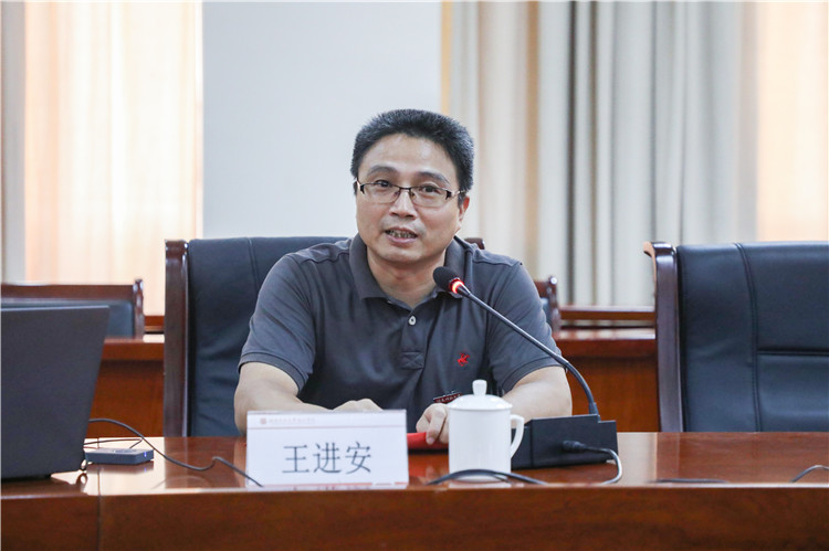 20190901 副院长王进安开展教学专题讲座 洪紫萍摄.JPG