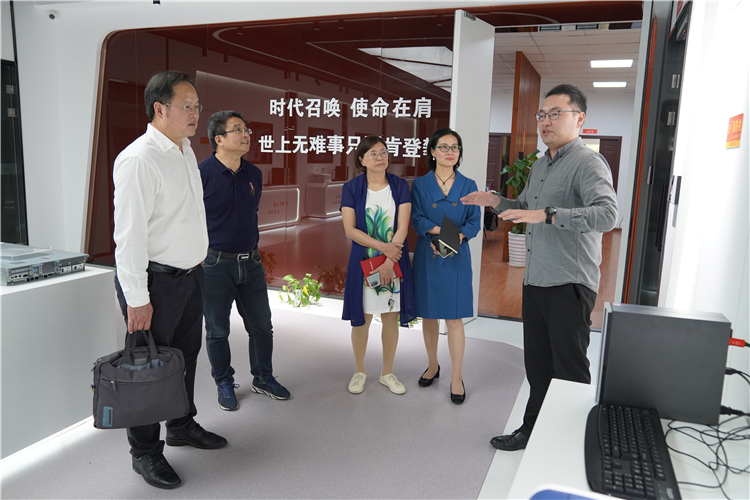 赴浙大宁波理工学院调研-1 (2).JPG