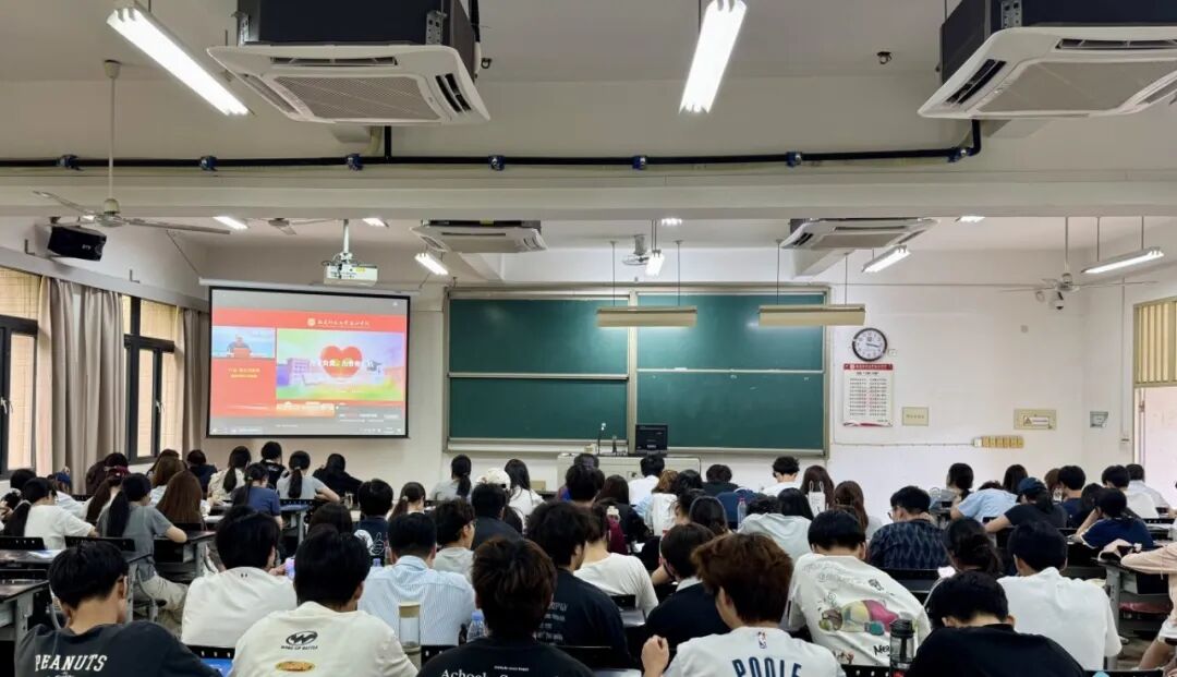 艾滋病和校园常见的传染病防控(吴钧琳摄).jpg