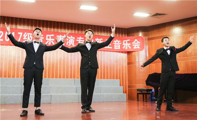 20180420 《三重唱 啊 我的太阳》林小毳摄 (1).JPG