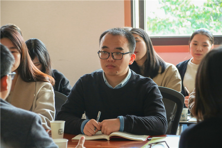 学院新闻宣传中心指导老师分享团队建设经验 游慧娴摄.JPG