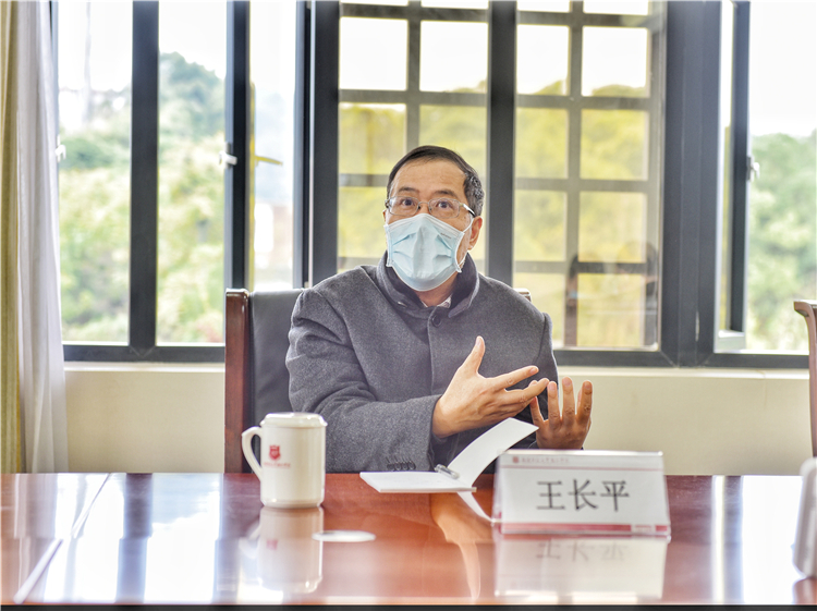 20200211福建师大领导王长平、黄清波莅院检查指导疫情防控工作 (2).jpg