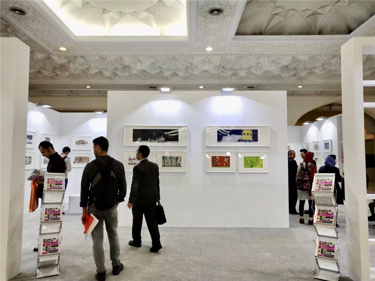 作品展现场2.jpg
