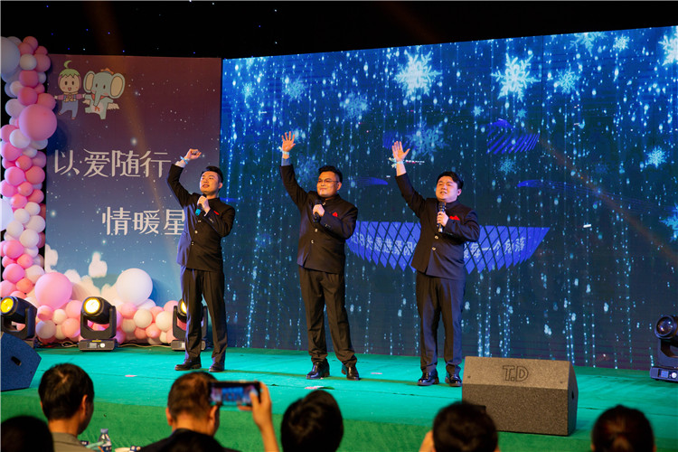 男高音演唱《我像雪花天上来》.jpg