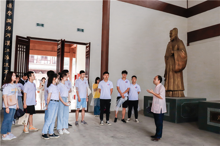 20190705实践队在考亭书院感受文史魅力 黄津摄 (12).JPG
