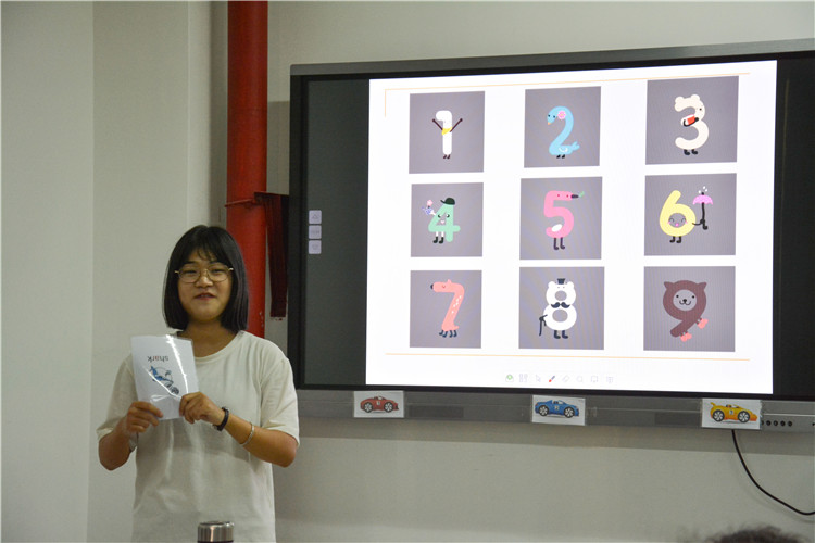 20180919外语系语言文学方向师生赴上街实验小学开展实训活动12.JPG