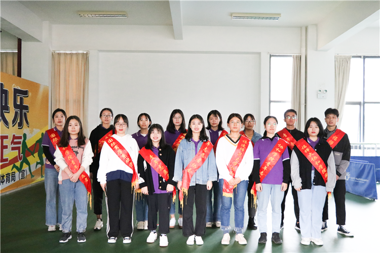 20191123志愿者合照 和璇摄.png