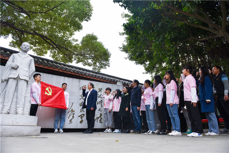 20201211‘学四史守初心,薪火相传担使命’文化产业系2019级第一党支部党日活动 林响摄 (12).jpg