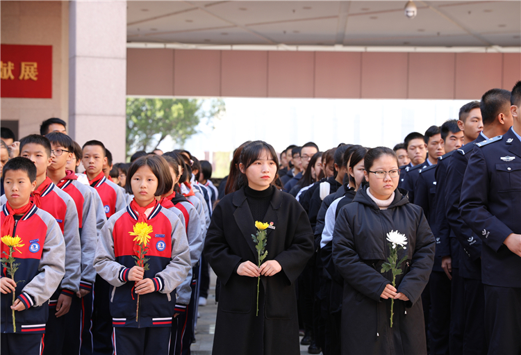 活动参与者.jpg