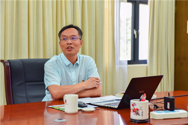 20190926“不忘初心,牢记使命”主题教育集中学习研讨 陈晓斌书记 林响摄 (3).JPG
