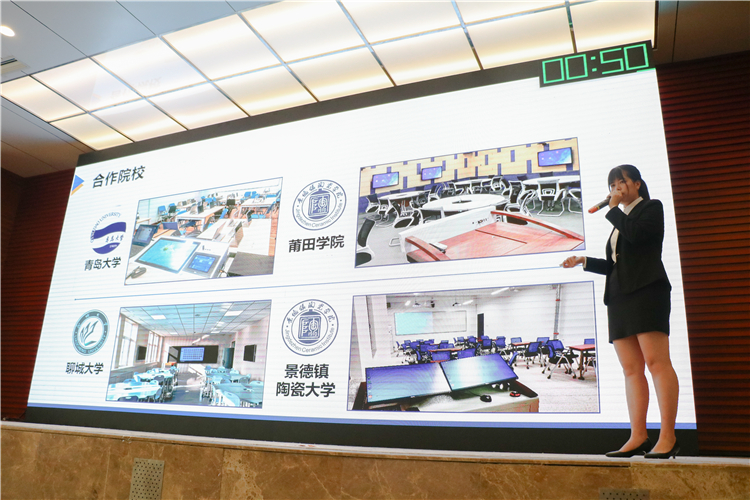 20210606 福建师范大学协和学院第七届“互联网+”大学生创新创业大赛决赛暨“礼赞百年-红色创业论坛” 各参赛队伍路演答辩 黄月潭摄 (7).jpg