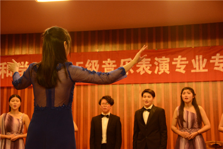 20131123 音乐会 蔡义源 (7).JPG