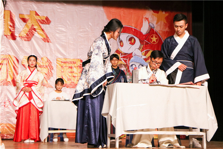20180415 “十九岁青春 遇见十九大”文化产业系2016级汉语言第1团支部 黄佳颖摄.JPG