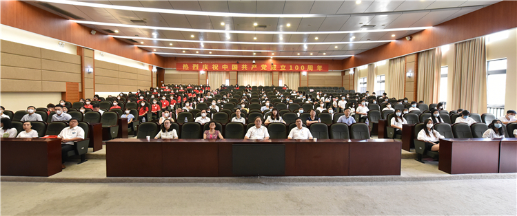 20210701协和学院观看庆祝中国共产党成立100周年大会直播 (2).JPG