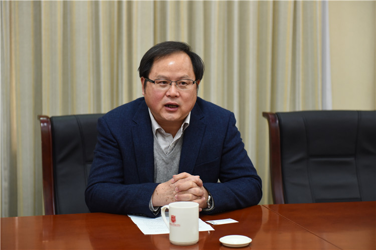 学院与阿里巴巴速卖通大学“鑫校园”合作项目正式揭牌 (1).JPG