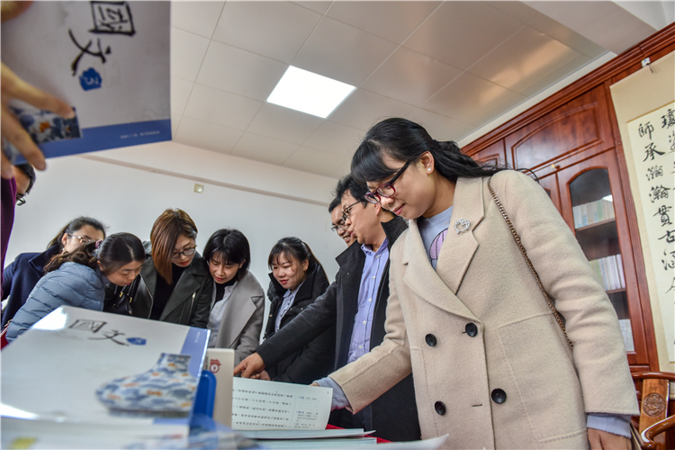 20190118学院部分部、系政工干部走访福建师范大学文学院 (7).jpg