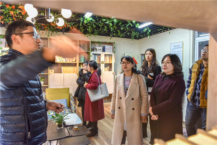 20190118学院部分部、系政工干部走访福建师范大学文学院 (17).jpg