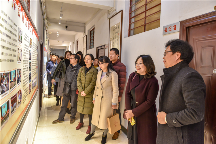 20190118学院部分部、系政工干部走访福建师范大学文学院 (14).jpg