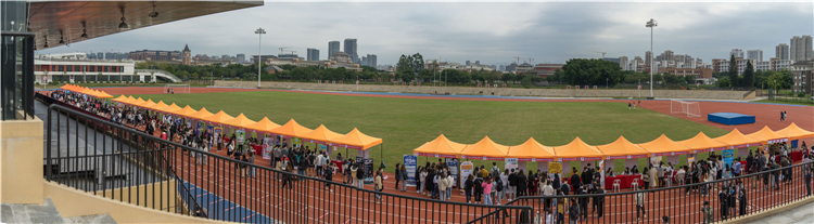 20211113 招聘会 全景 翁柏杨摄 (3).jpg