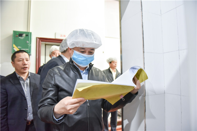20190415福建师范大学领导莅院开展校园食品安全及防汛备汛检查工作 林响摄 (7).jpg