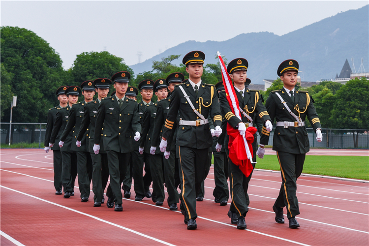 20200920福建师范大学协和学院2020级新生开学升旗仪式 陈贞元摄 (1).jpg